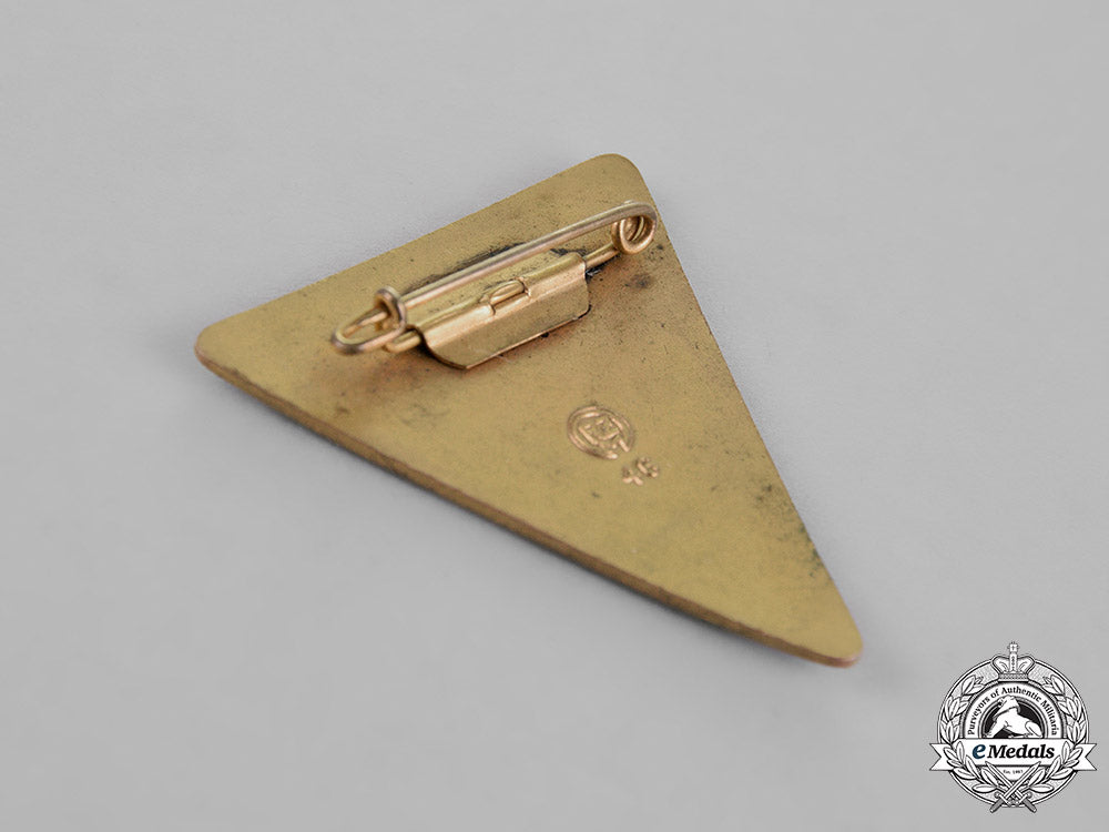 germany._a_national_socialist_women’s_league_membership._a_large_membership_badge,_by_alfred_stubbe_m18_6776