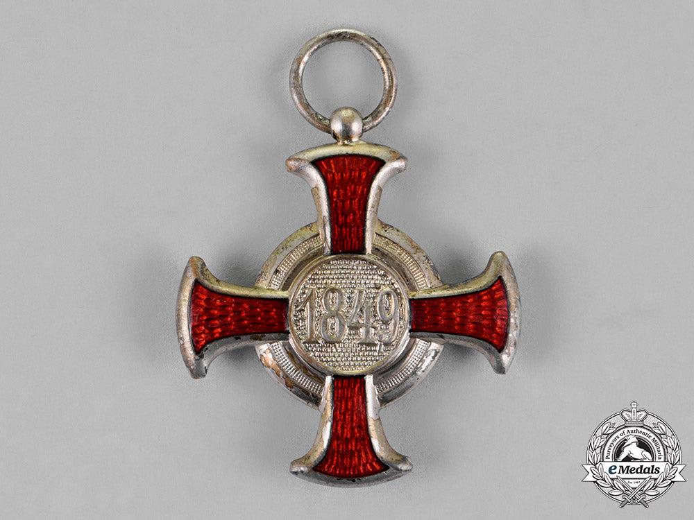 austria,_empire._a_cross_of_merit,_fourth_class_with_swords,_c.1915_m18_6890