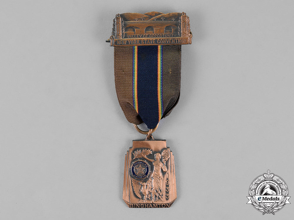 united_states._a_lot_of_twelve_united_spanish_war_veterans_and_american_legion_items_m18_7000