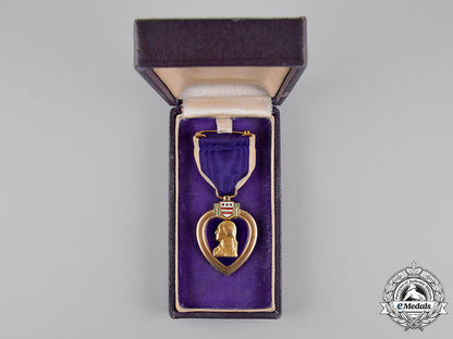 united_states._a_purple_heart,_to_seaman1_st_class_kyrklund,_usnr,_kia_during_japanese_attack_on_uss_franklin,1945_m18_7166