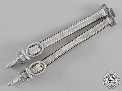 germany,_wehrmacht._a_officer’s_dagger_by_eickhorn_of_solingen_m18_7349