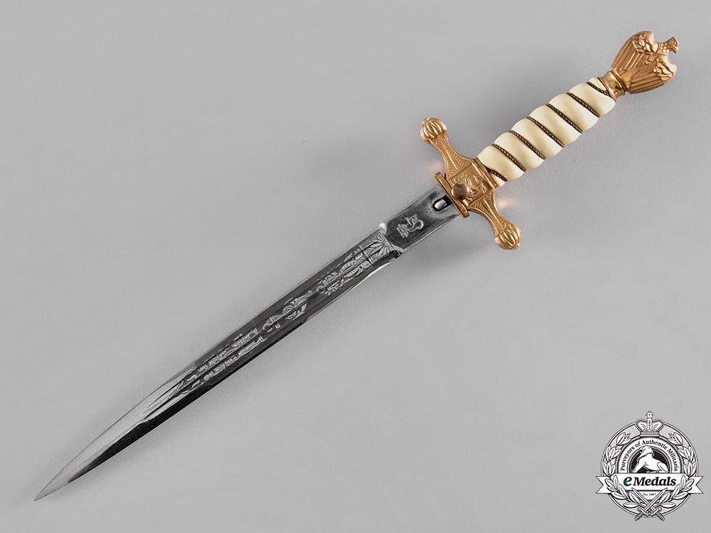 germany,_kriegsmarine._an_officer’s_dagger_by_eikhorn_of_solingen_m18_7364
