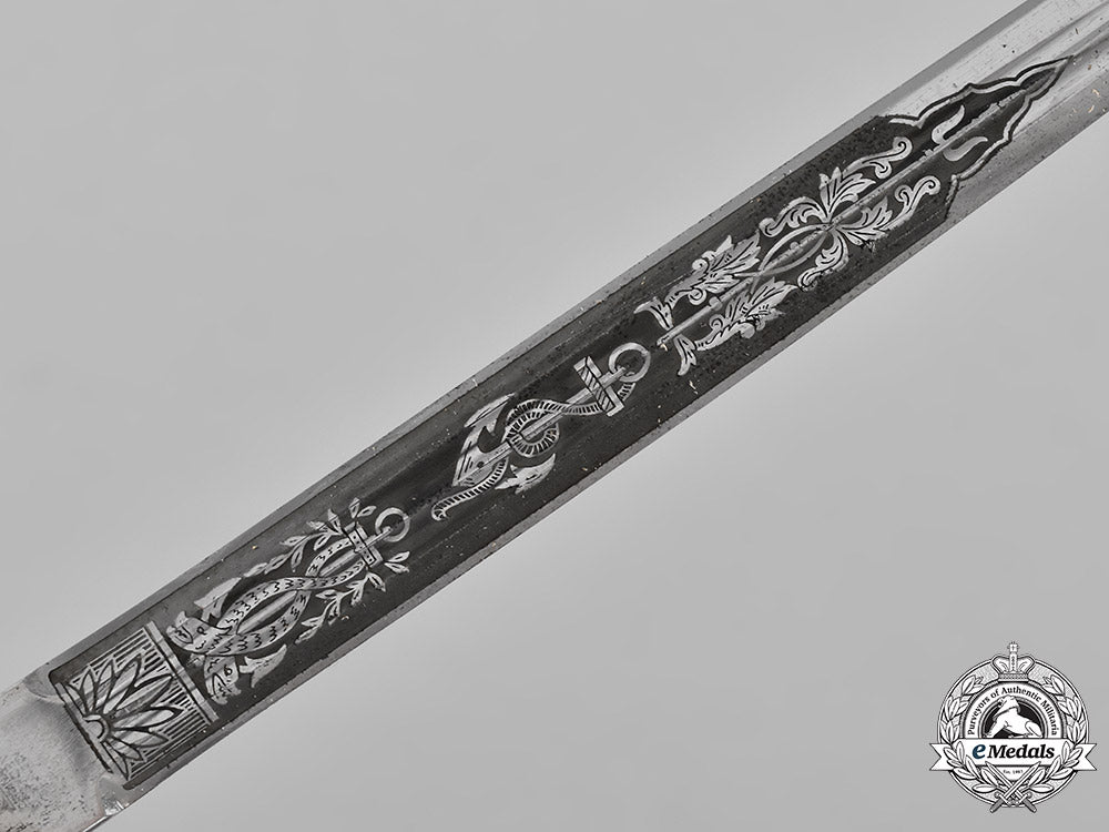 germany,_kriegsmarine._an_officer’s_dagger_by_eikhorn_of_solingen_m18_7368