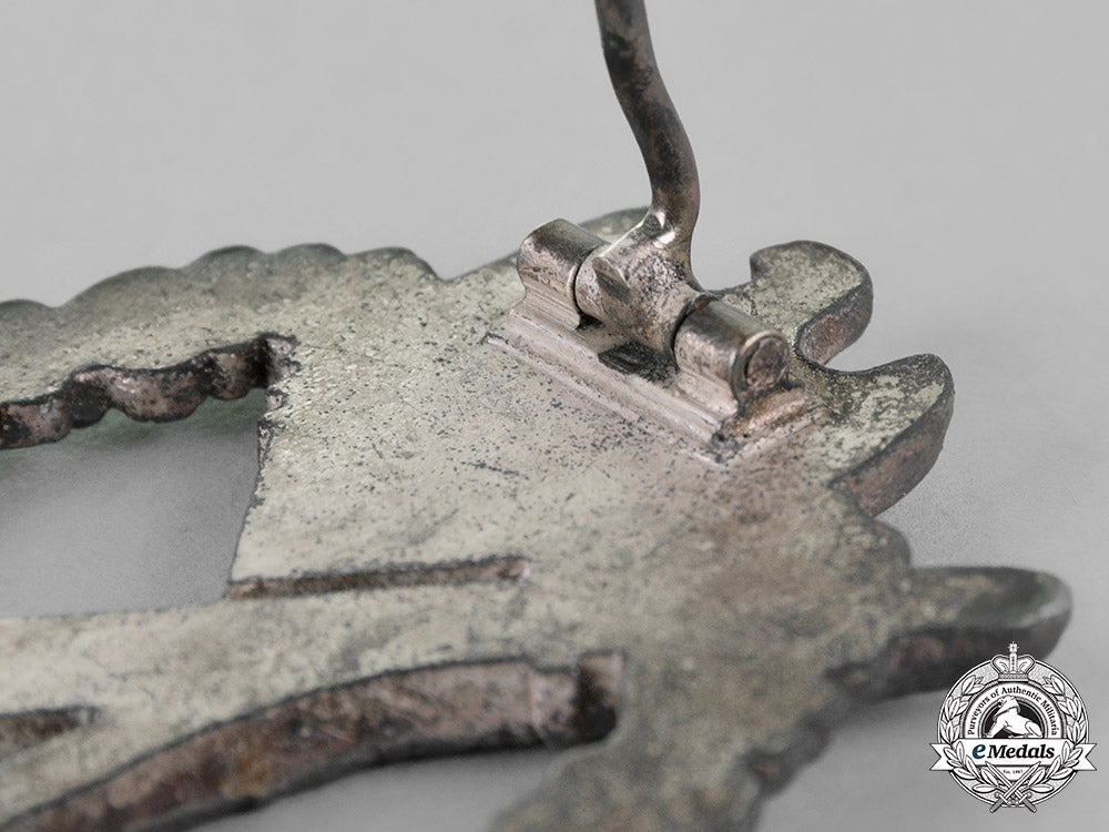 germany,_wehrmacht._an_infantry_assault_badge,_by_an_unknown_maker_m18_7428