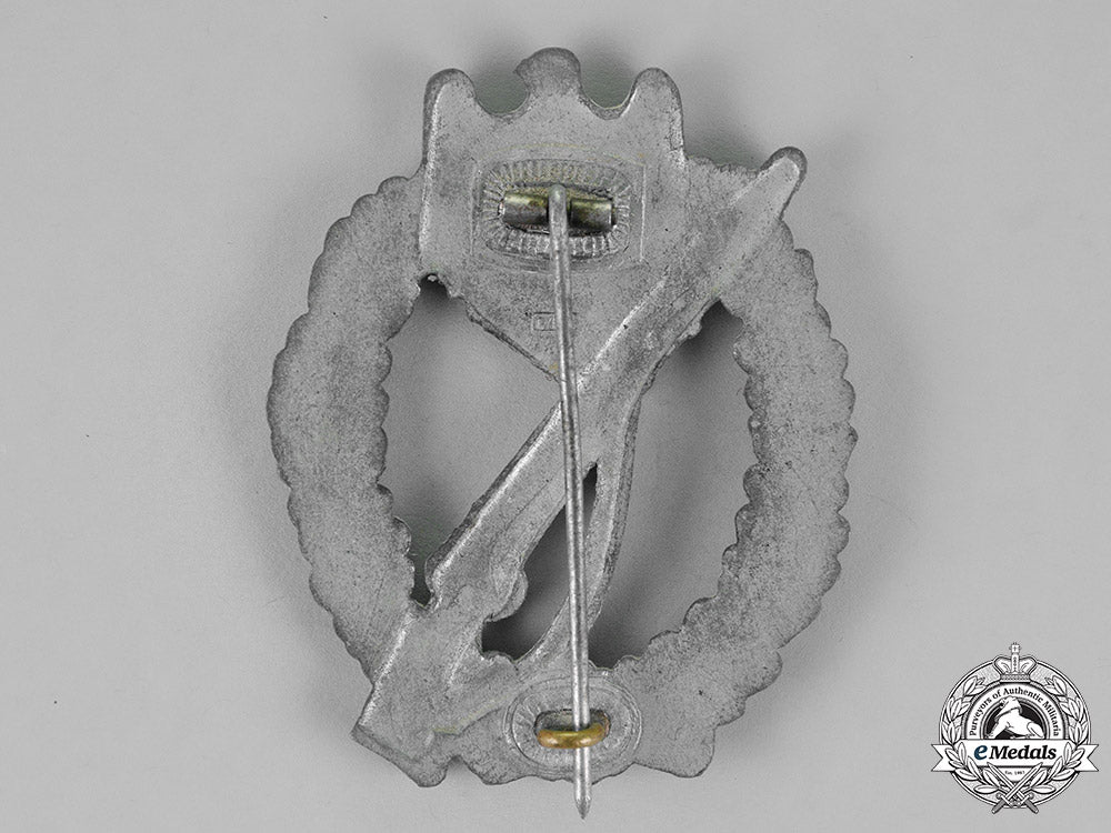 germany,_wehrmacht._an_infantry_assault_badge,_by_hymmen&_co._m18_7435