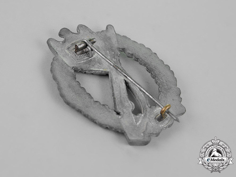germany,_wehrmacht._an_infantry_assault_badge,_by_hymmen&_co._m18_7436