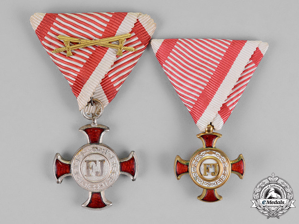 austria,_empire._two_merit_crosses,_c.1915_m18_7738