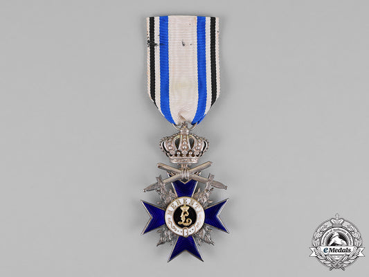 bavaria,_kingdom._an_order_of_military_merit,_fourth_class_with_swords_and_crown,_by_gebrüder_hemmerle,_c.1915_m18_7767