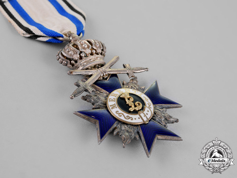 bavaria,_kingdom._an_order_of_military_merit,_fourth_class_with_swords_and_crown,_by_gebrüder_hemmerle,_c.1915_m18_7771