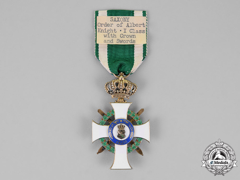 saxony,_kingdom._an_albrecht_order,_first_class_knight,_with_swords_and_crown,_c.1915_m18_7807