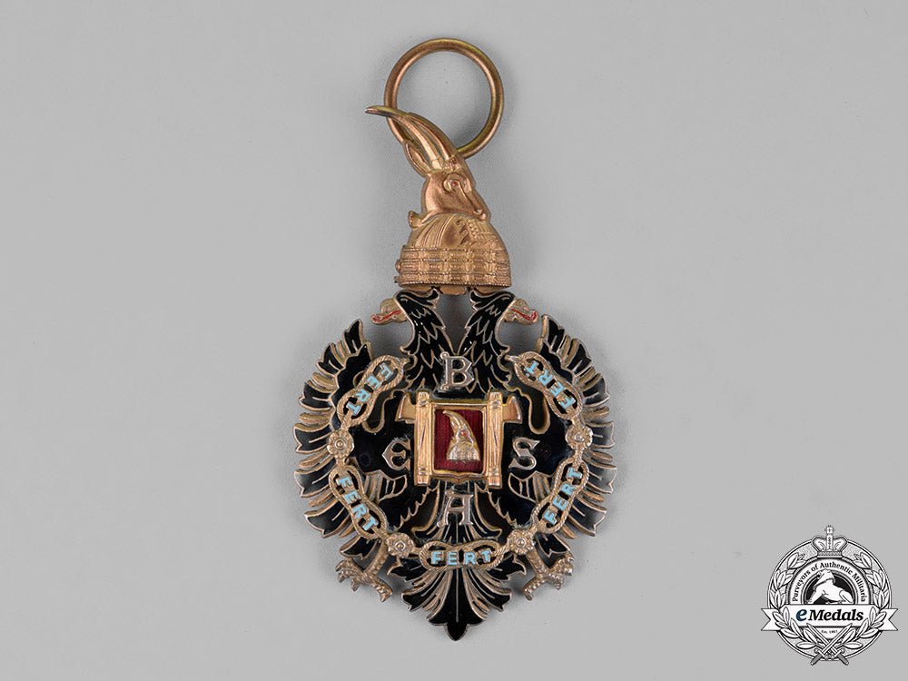 albania,_italian_protectorate._an_order_of_fidelity,_grand_cordon,_c.1942_m18_7860_1_1_1_1_1_1_1_1_1_1_1_1_1_1