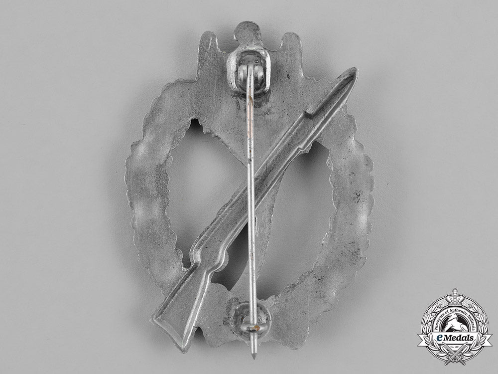 germany,_wehrmacht._an_infantry_assault_badge,_by_an_unknown_maker_m18_7977