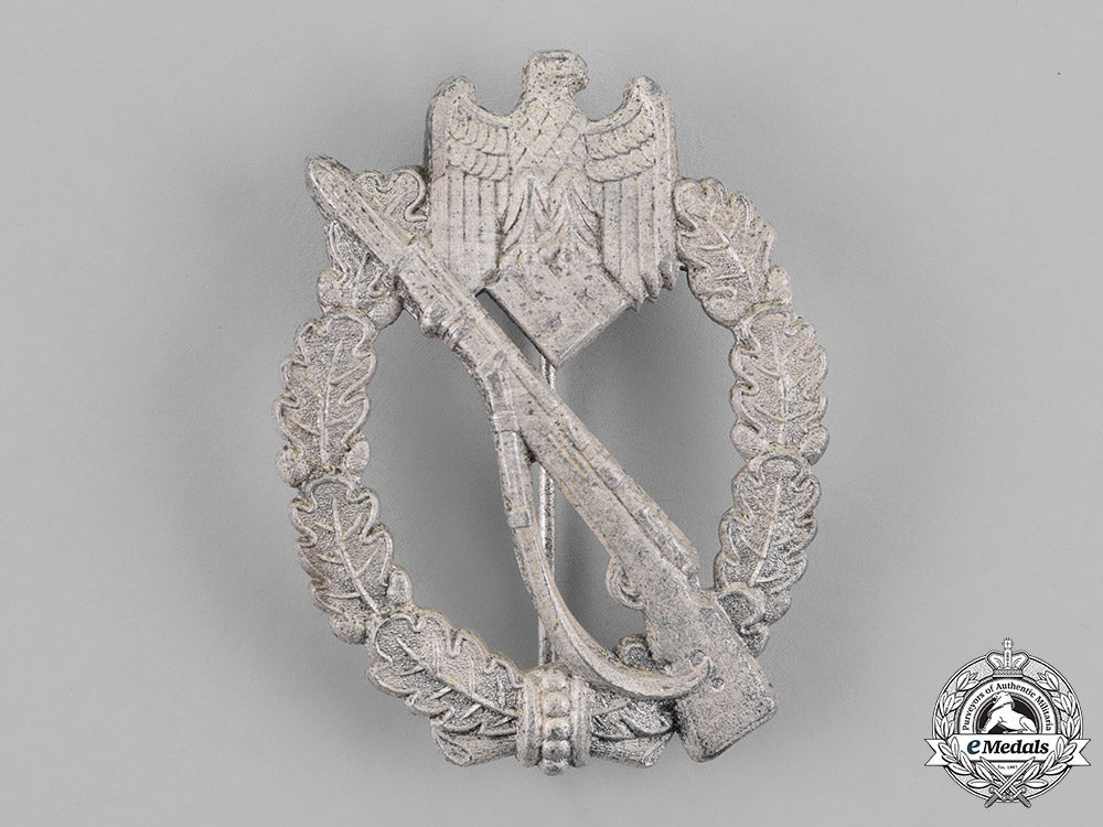 germany,_wehrmacht._an_infantry_assault_badge,_by_an_unknown_maker_m18_7994