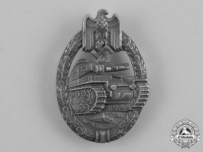 germany,_wehrmacht._a_silver_grade_tank_badge,_seven-_wheel_variant_m18_8007