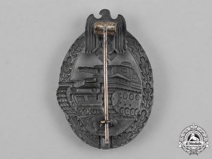 germany,_wehrmacht._a_silver_grade_tank_badge,_seven-_wheel_variant_m18_8008