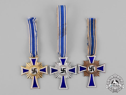 germany._a_cross_of_honour_of_the_german_mother,_bronze,_silver,_and_gold_class_m18_8246