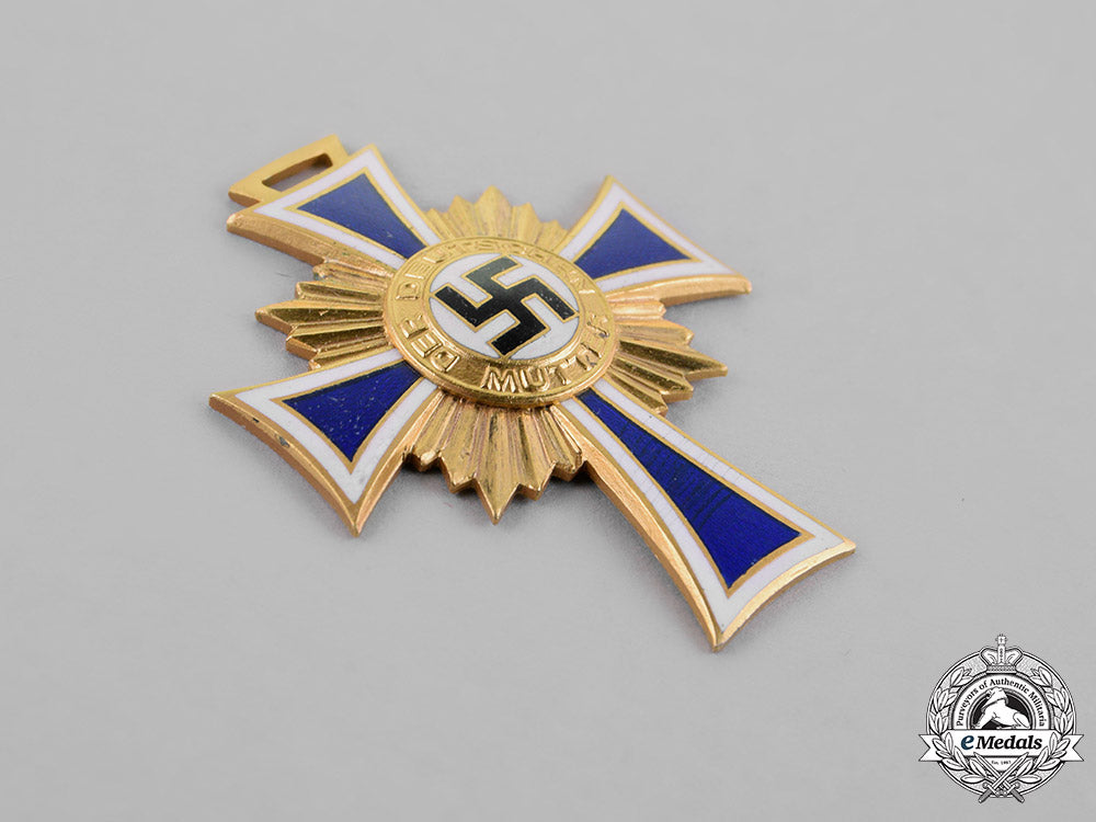germany._a_cross_of_honour_of_the_german_mother,_bronze,_silver,_and_gold_class_m18_8249