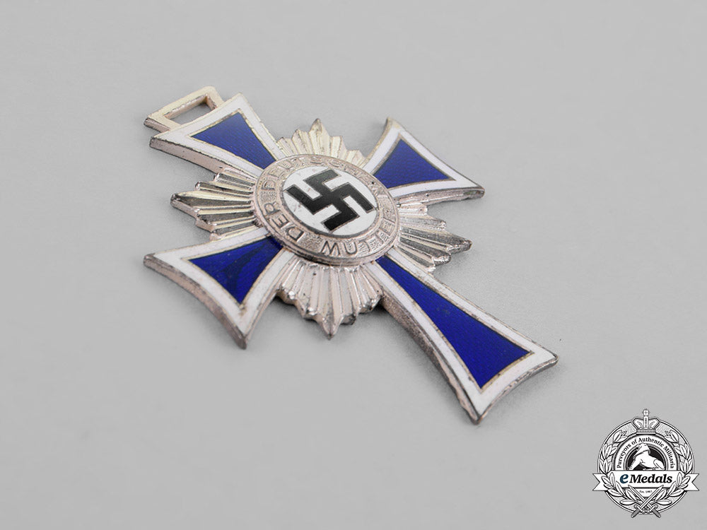 germany._a_cross_of_honour_of_the_german_mother,_bronze,_silver,_and_gold_class_m18_8250