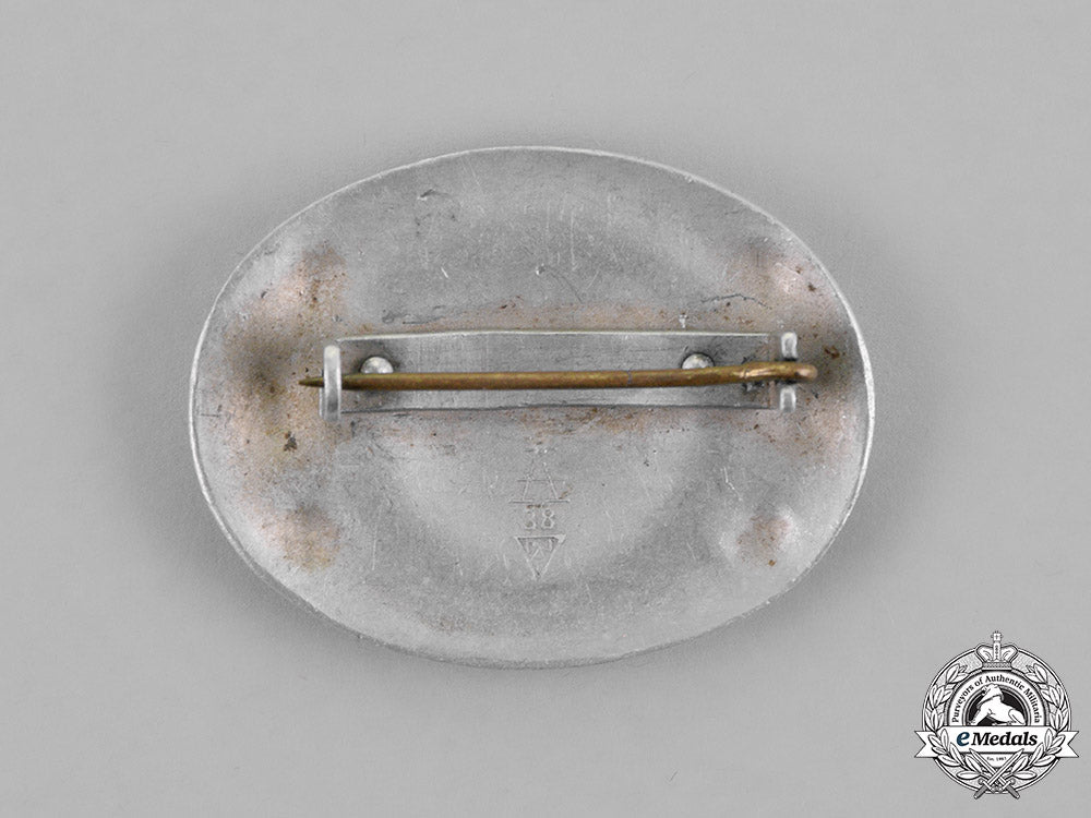 germany,_radwj._a_national_labour_service_of_the_female_youths_service_brooch,_by_assmann_m18_8253
