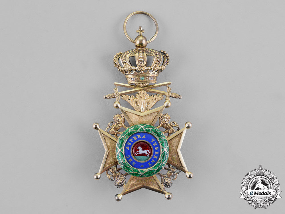 united_kingdom._a_royal_guelphic_order,(_military),_grand_cross_badge(_gch),_c.1890_m18_8319