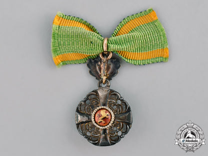 baden,_grand_duchy._a_miniature_order_of_the_zähringer_lion_with_oak_leaves,_c.1900_m18_8361