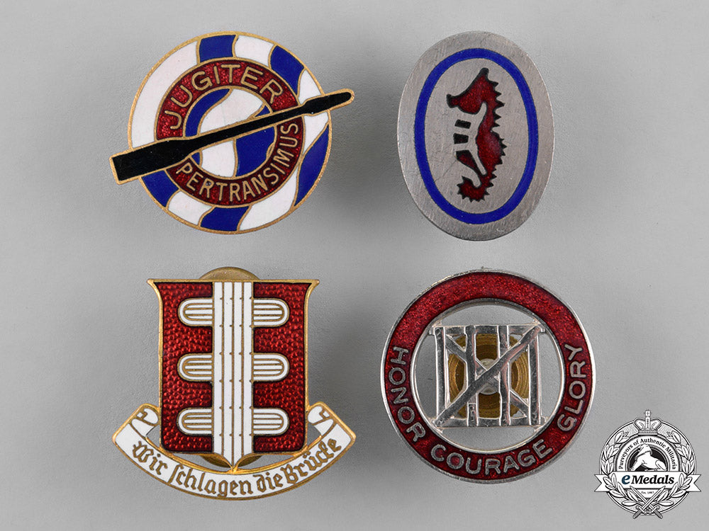 united_states._a_lot_of_thirty-_four_military_engineering_badges_m18_8395