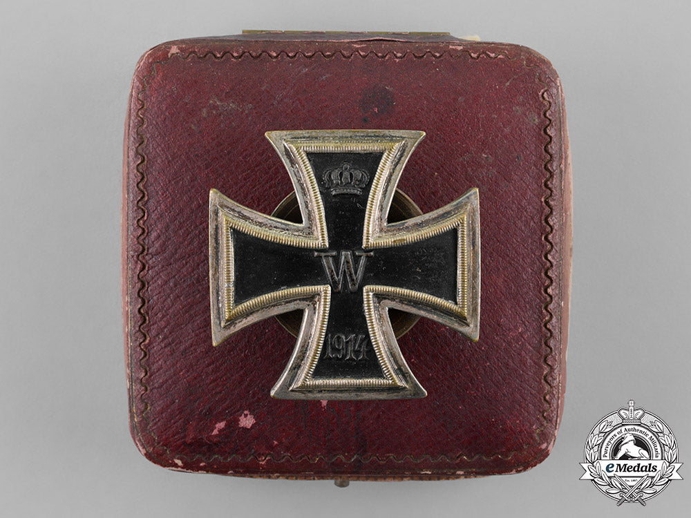 germany,_empire._an_unusual_iron_cross1914_first_class,_cased_m18_8443