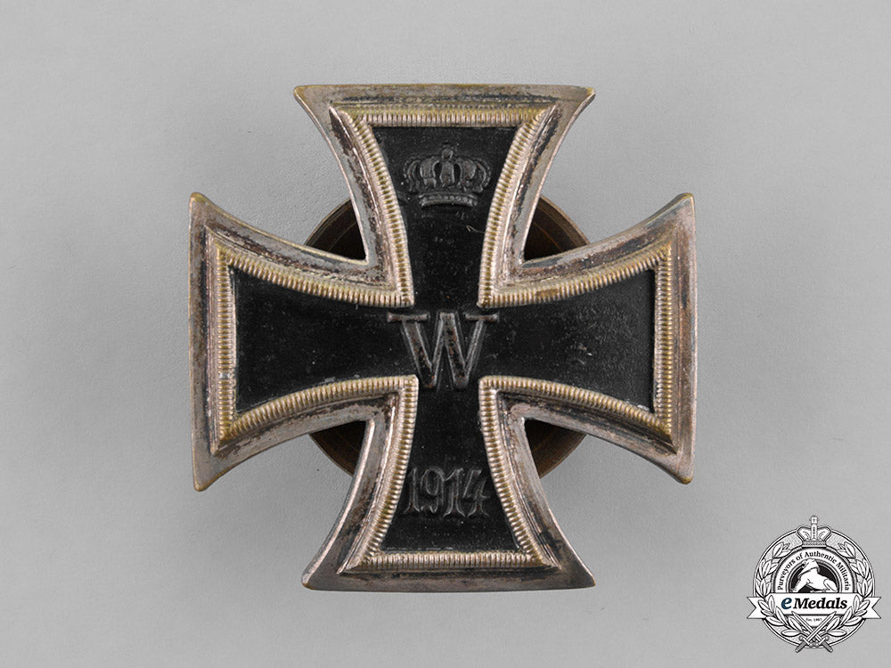 germany,_empire._an_unusual_iron_cross1914_first_class,_cased_m18_8444