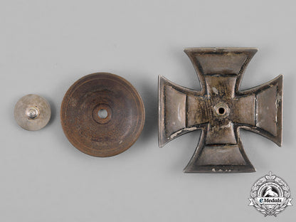 germany,_empire._an_unusual_iron_cross1914_first_class,_cased_m18_8446