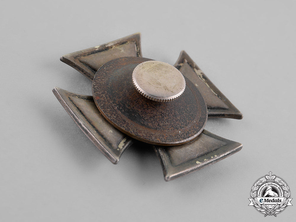 germany,_empire._an_unusual_iron_cross1914_first_class,_cased_m18_8448