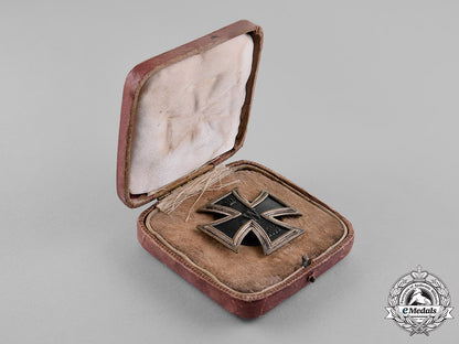 germany,_empire._an_unusual_iron_cross1914_first_class,_cased_m18_8449