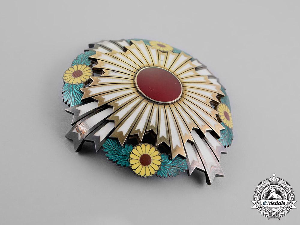 japan,_empire._a_supreme_order_of_the_chrysanthemum,_grand_cordon,_c.1900_m18_8528_1_1_1_1_1_1_1_1_1_1_1_1_1_2