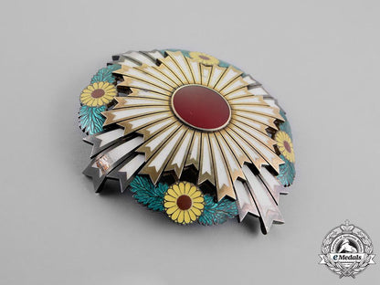 japan,_empire._a_supreme_order_of_the_chrysanthemum,_grand_cordon,_c.1900_m18_8528_1_1_1_1_1_1_1_1_1_1_1_1_1_2