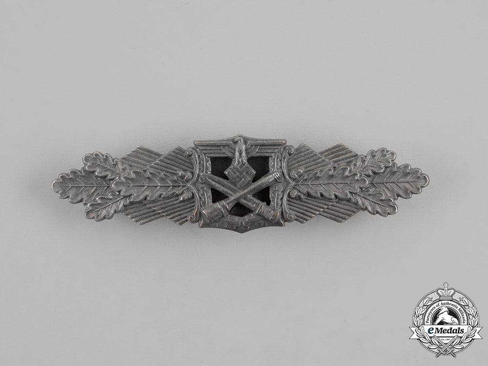 germany,_wehrmacht._a_close_combat_clasp,_silver_grade_m18_8712