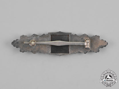 germany,_wehrmacht._a_close_combat_clasp,_silver_grade_m18_8713