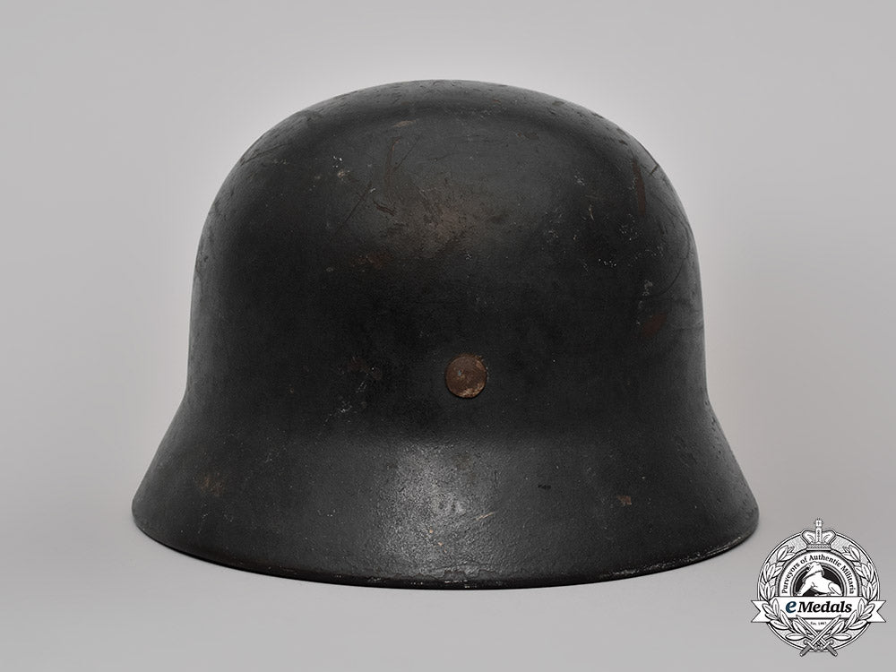 germany,_luftwaffe._a_single_decal_m40_helmet_belonging_to_hans_engels,_dkig_recipient_m18_8810