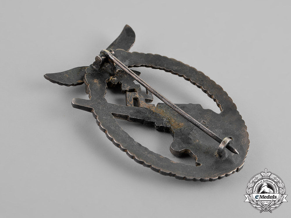 germany,_luftwaffe._an_early_flak_badge_by_brehmer,_in_case_of_issue_m18_8822