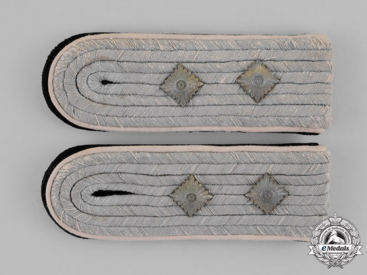 germany,_ss._a_set_of_infantry_senior_storm_leader(_hauptsturmführer)_shoulder_boards_m18_8842