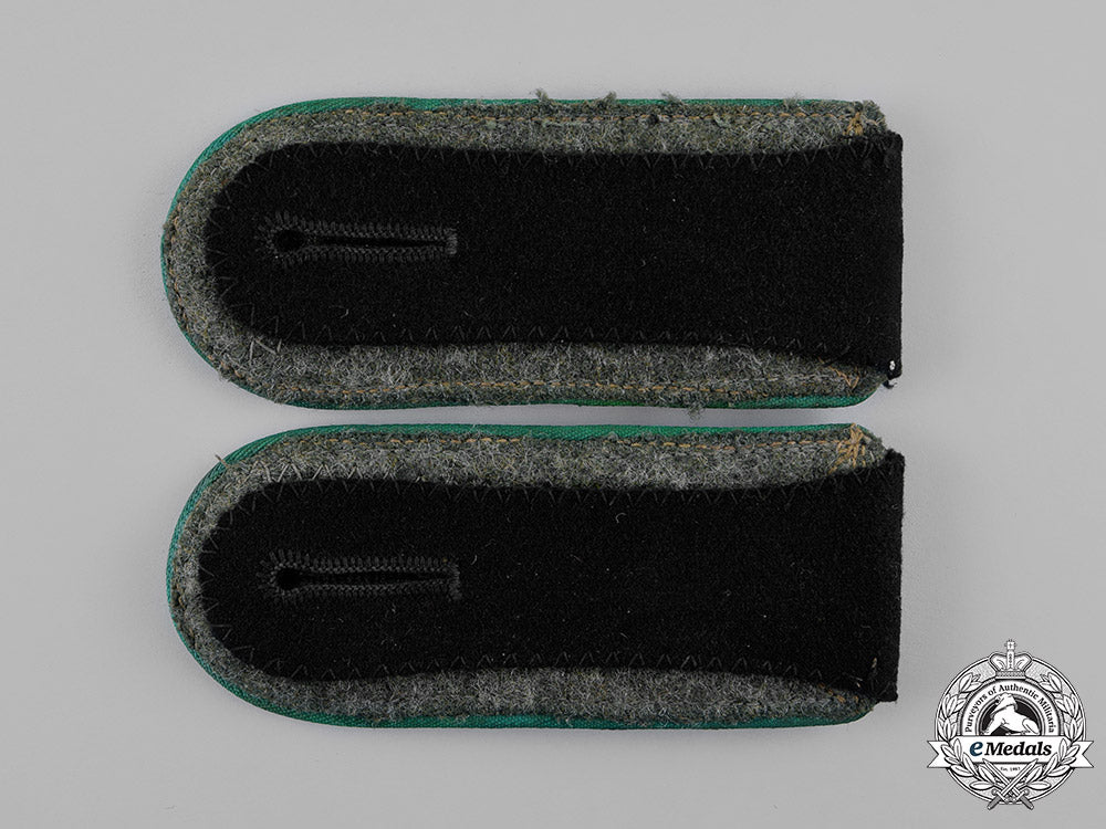 germany,_ss._a_set_of_mountain_troops_oberscharführer"_senior_squad_leader"_shoulder_straps_m18_8851