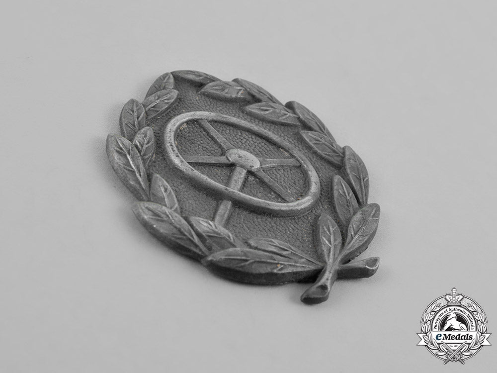 germany._a_grouping_of_four_medals,_awards,_and_decorations_m18_8863