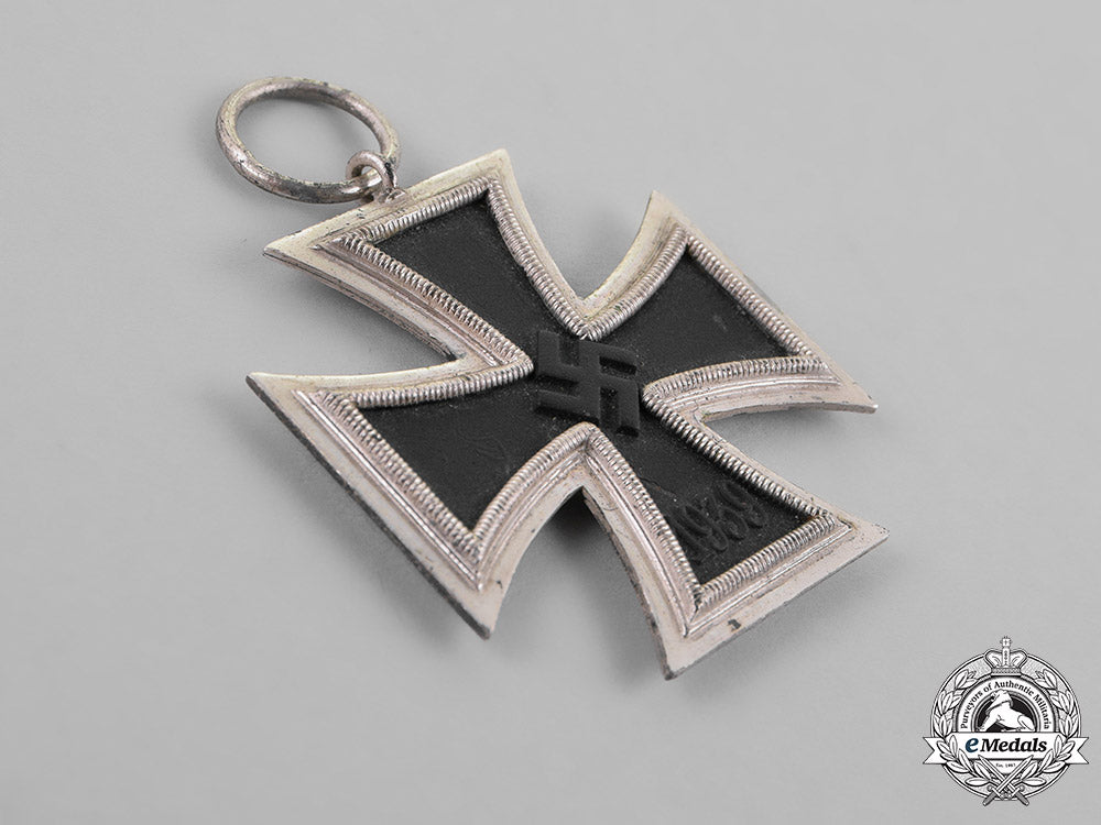 germany._an_iron_cross1939_second_class,_by_wilhelm_deumer_m18_8909