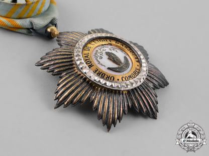comoros,_french_colonial._a_royal_order_of_the_star_of_anjouan,_officer,_c.1920_m18_9005