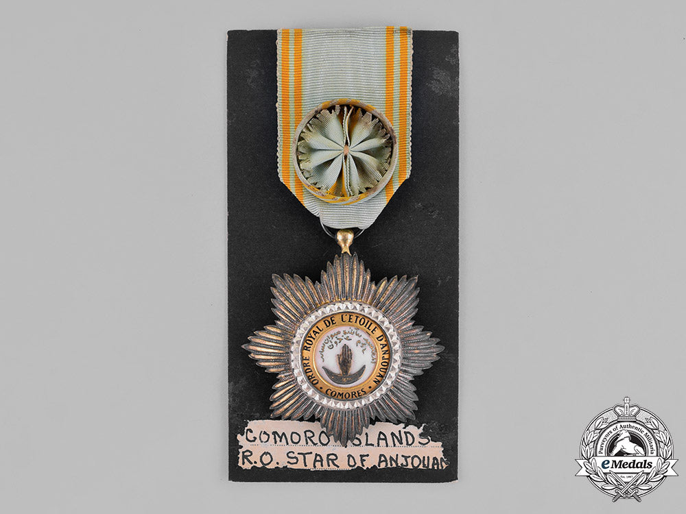 comoros,_french_colonial._a_royal_order_of_the_star_of_anjouan,_officer,_c.1920_m18_9006