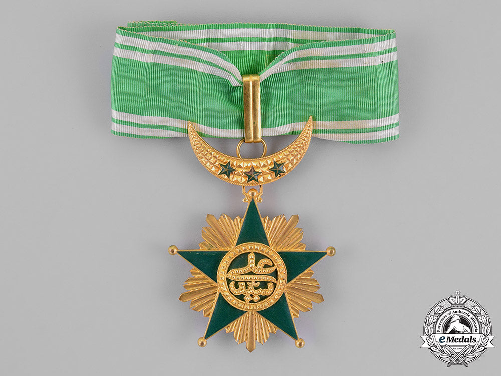 comoros,_french_colonial._an_order_of_the_star_of_comoro,_commander,_c.1925_m18_9011