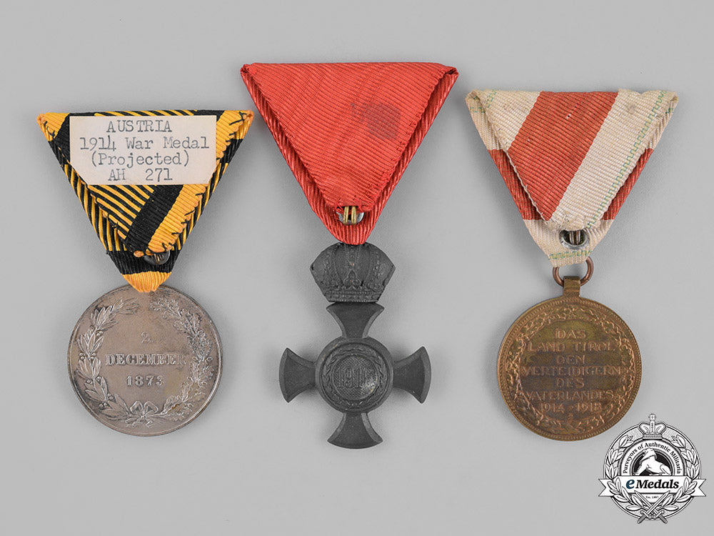 austria,_empire._three_imperial_austrian_medals,_awards,_and_decorations_m18_9067