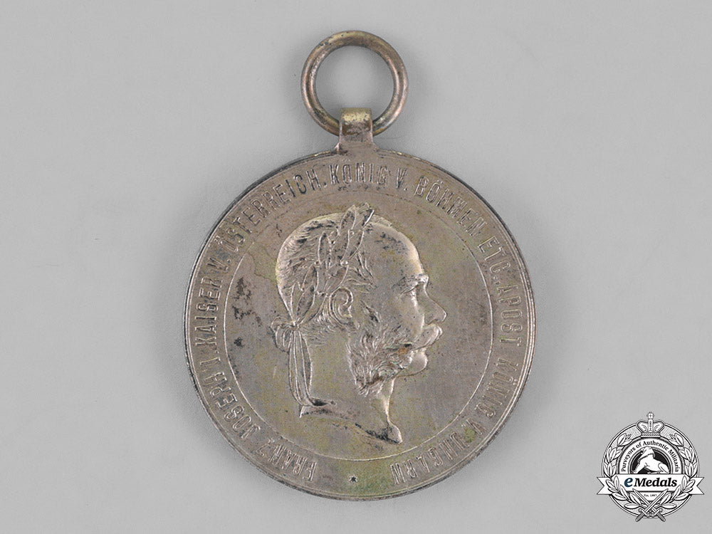 austria,_empire._three_imperial_austrian_medals,_awards,_and_decorations_m18_9068