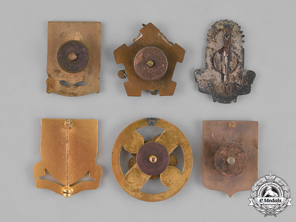 united_states._a_lot_of_twenty-_six_cavalry_and_artillery_regimental_insignia_badges_m18_9303