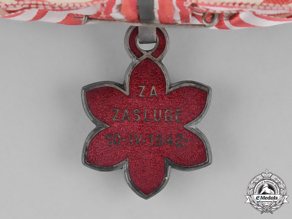 croatia,_independent_state._an_order_of_merit,_first_class,_by_braća_knaus,_c.1942_m18_9384_1_1_1_1