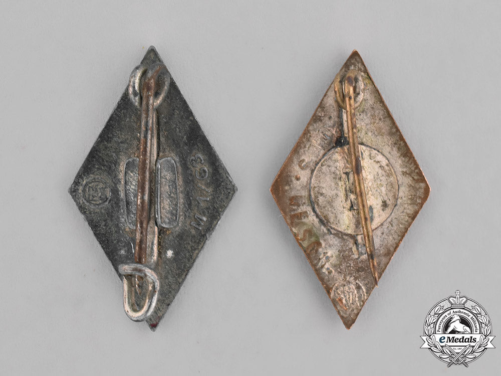 germany._two_hj_supporter’s_badges_m18_9493