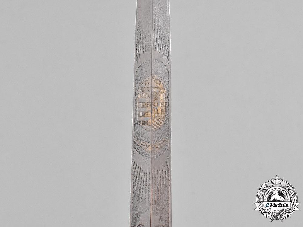 hungary,_kingdom._a1940_dated_hungarian_pilot's_dress_dagger_m18_9548_1_1_1
